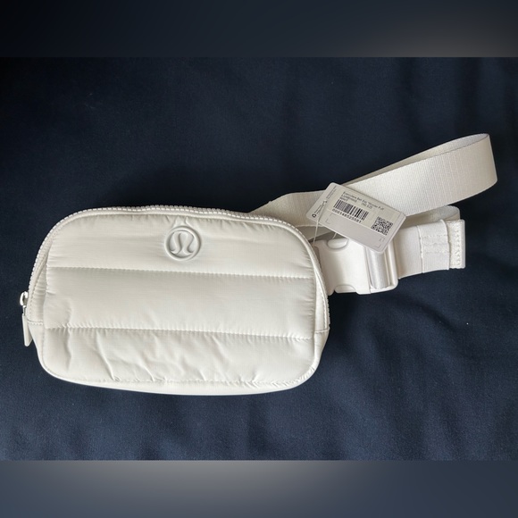 NWT Lululemon Wunder Puff Everywhere Belt Bag | White | 1L - Picture 5 of 9